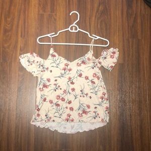 AEO floral pattern top